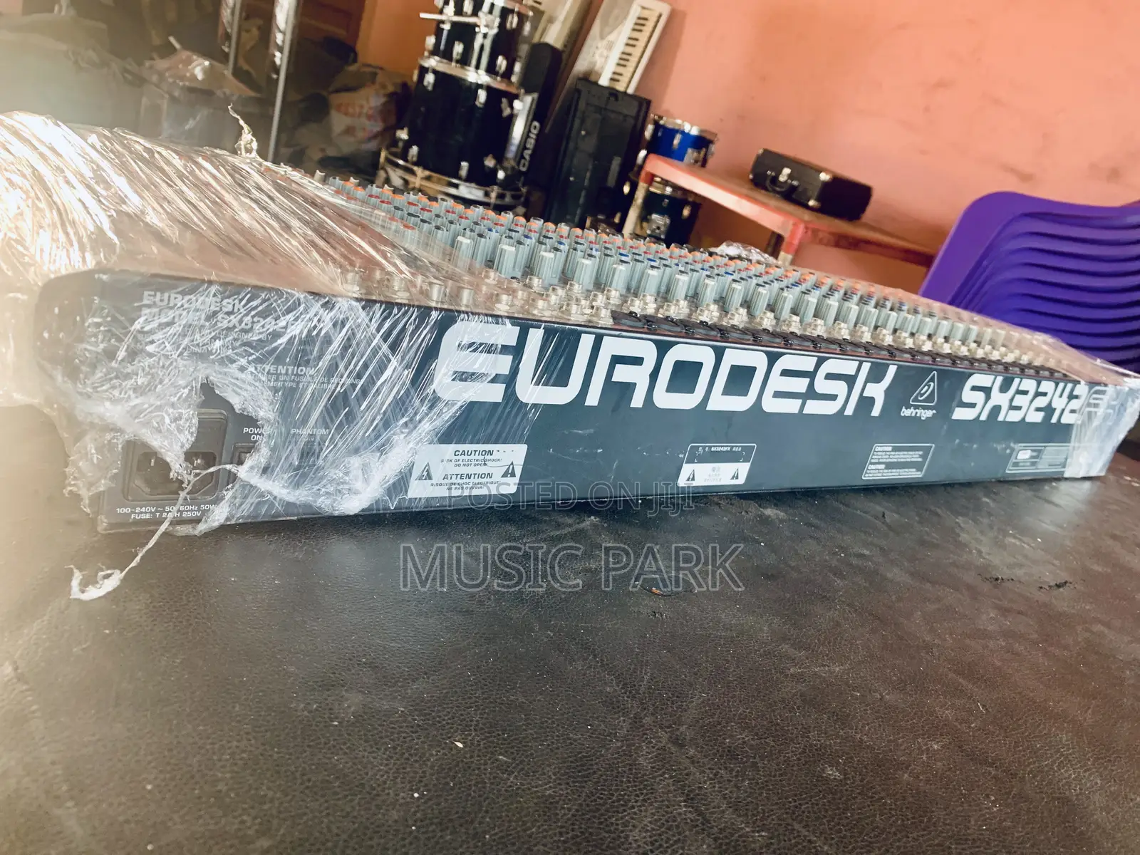 Behringer Eurodesk Sx3242fx 32-Channel Mixer for Sale Available