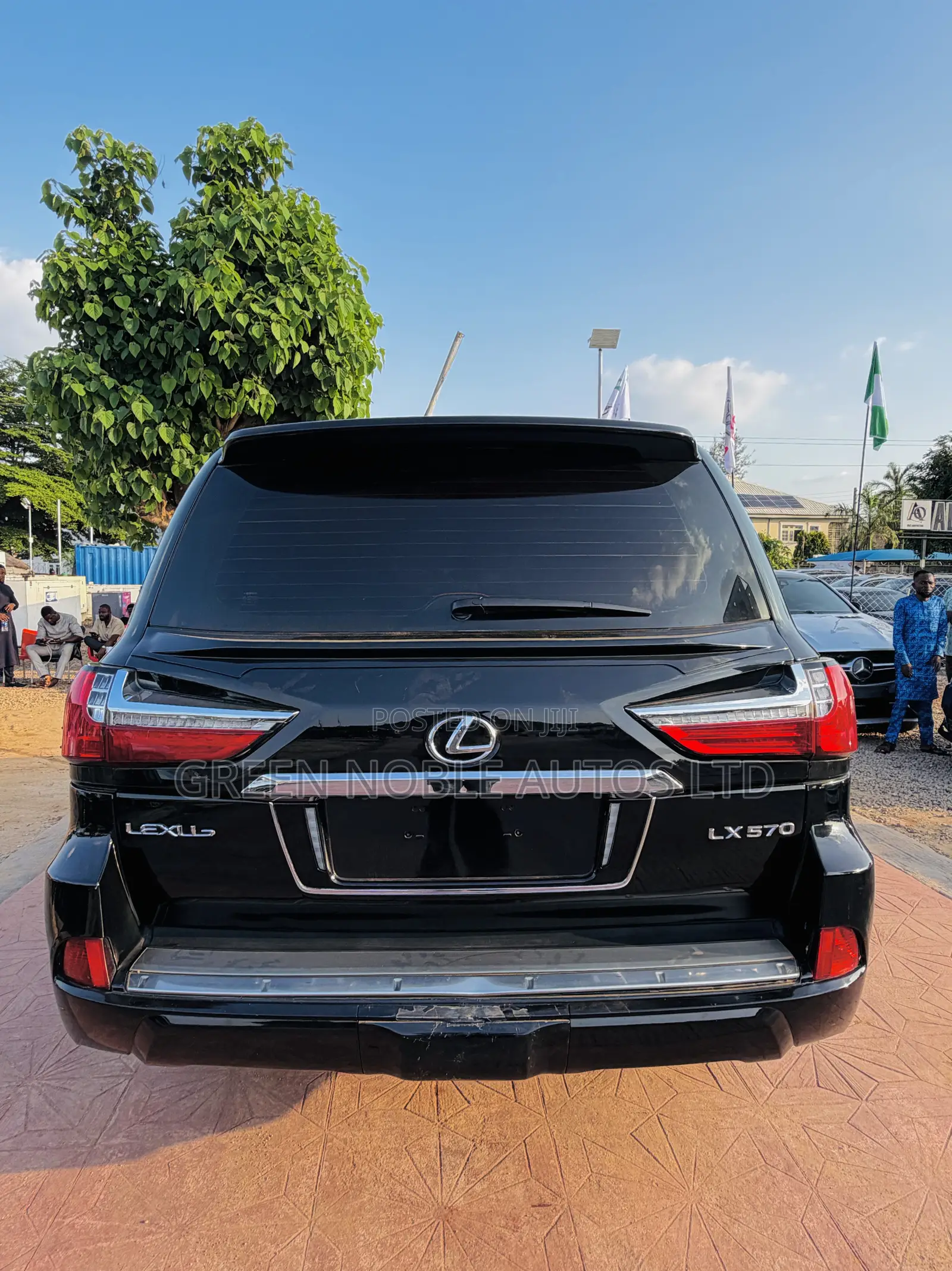 Lexus LX 570 (5 seats) AWD 2019 Black