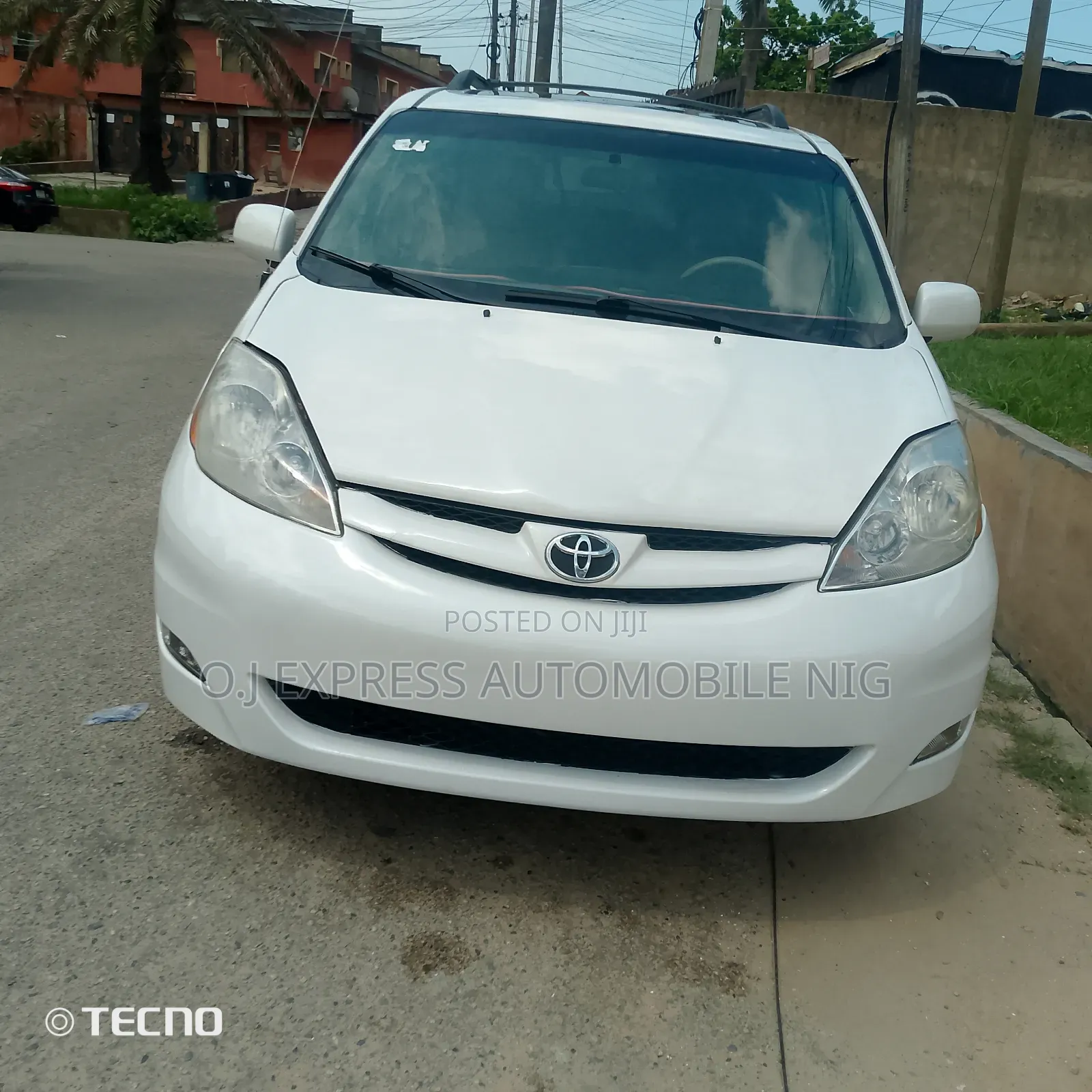 Toyota Sienna XLE 2008 White