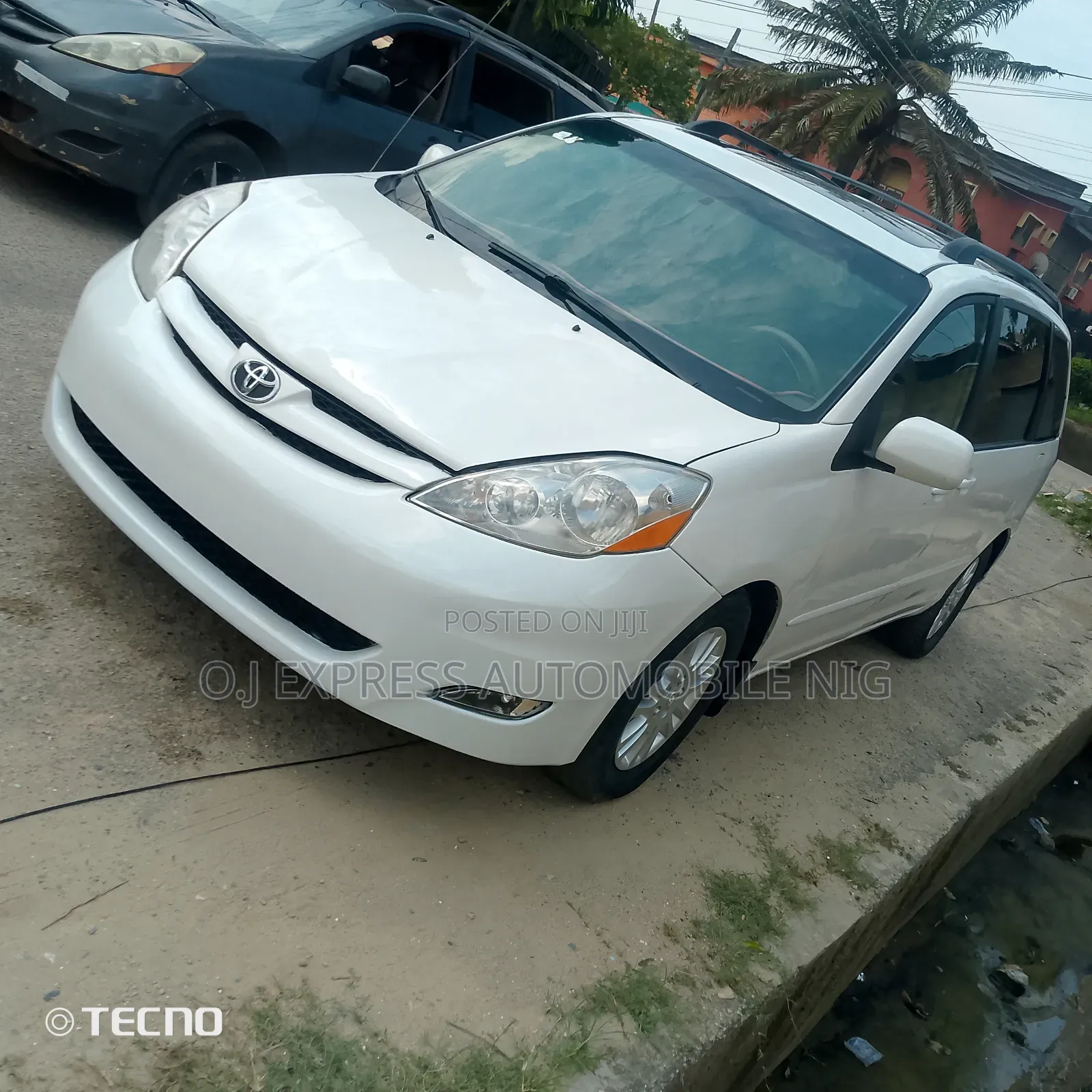 Toyota Sienna XLE 2008 White