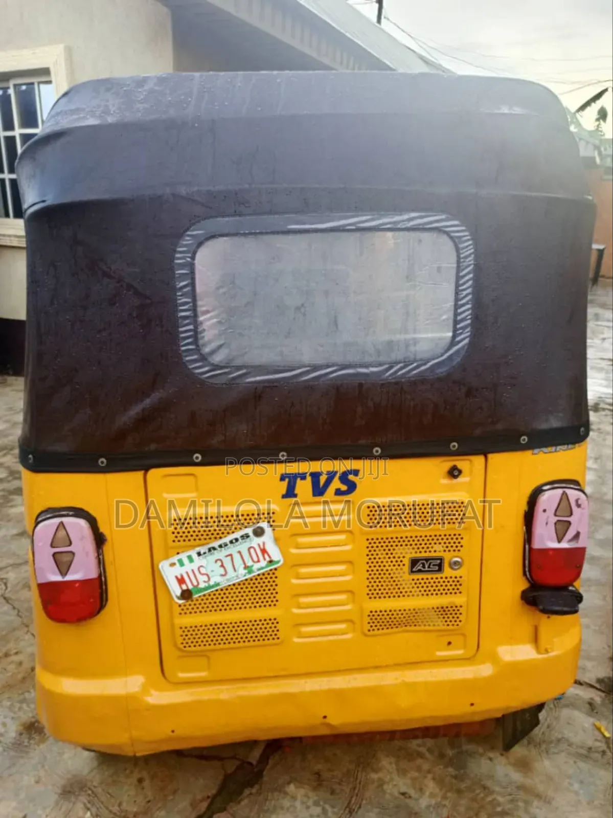 TVS Apache 160 4V 2021 Gold