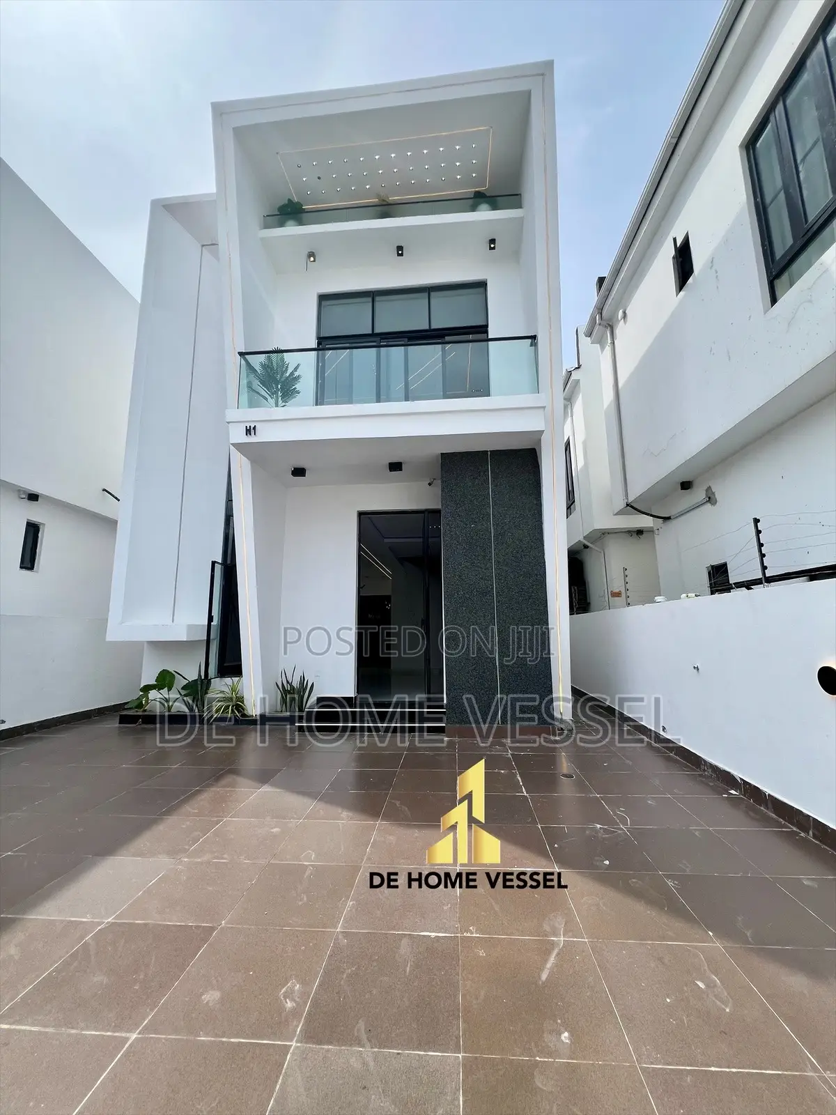 4bdrm Duplex in Lekki for sale