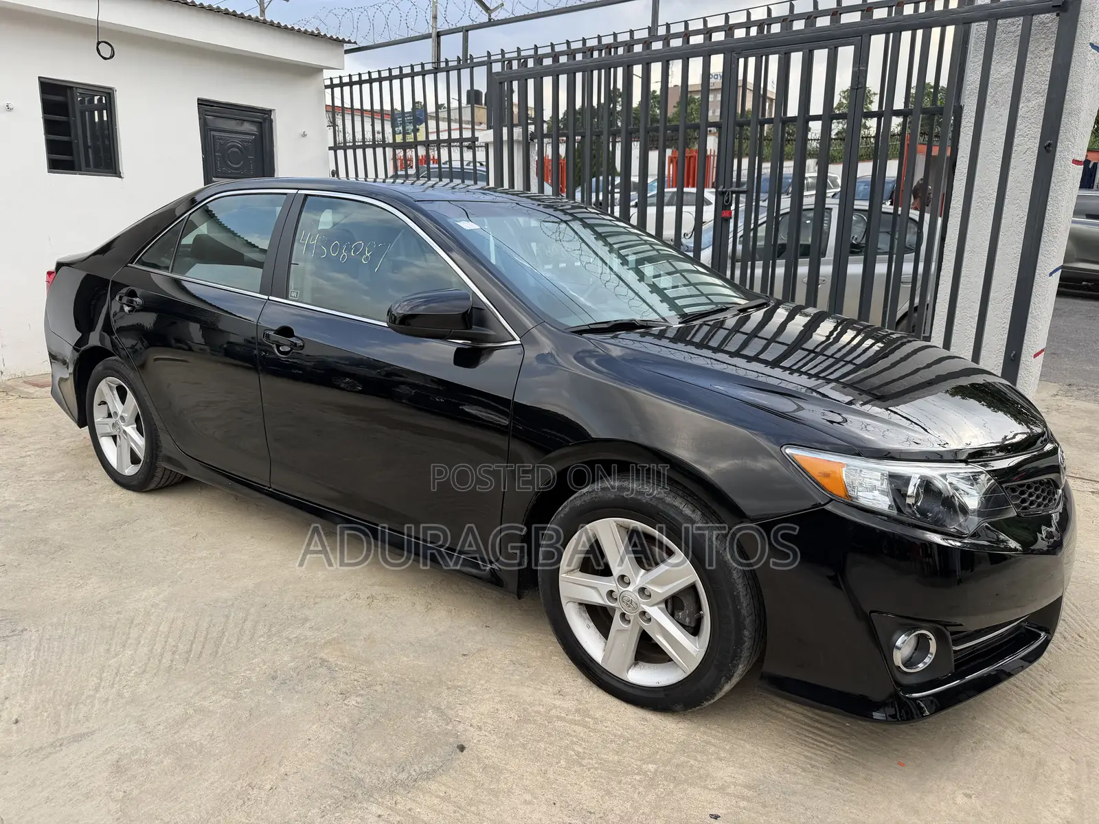 Toyota Camry SE 4dr Sedan (2.5L 4cyl 6A) 2014 Black