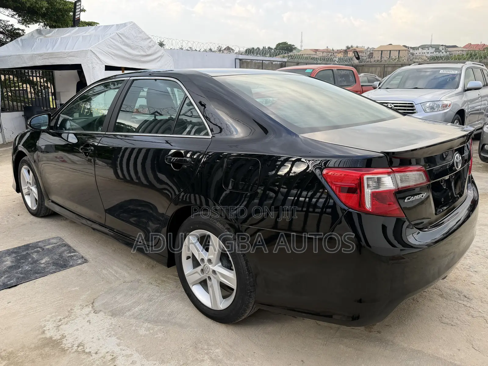 Toyota Camry SE 4dr Sedan (2.5L 4cyl 6A) 2014 Black