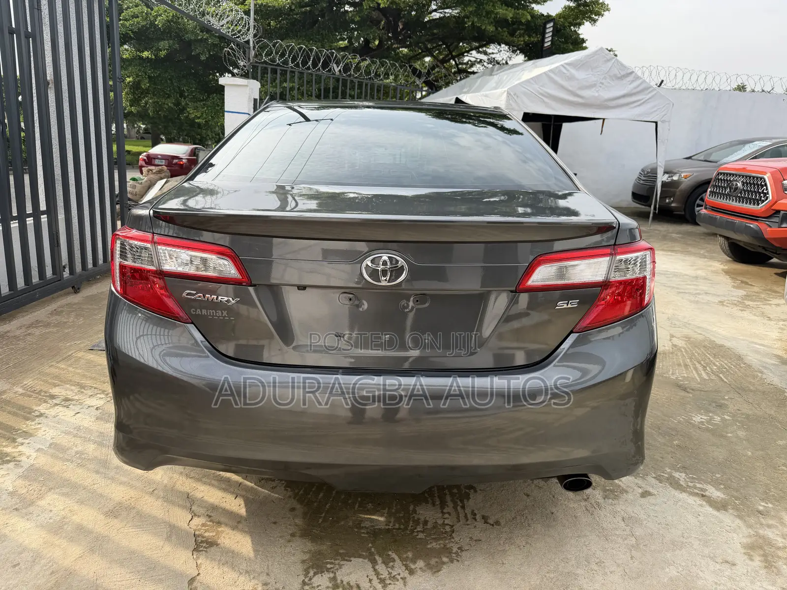 Toyota Camry SE 4dr Sedan (2.5L 4cyl 6A) 2014 Gray