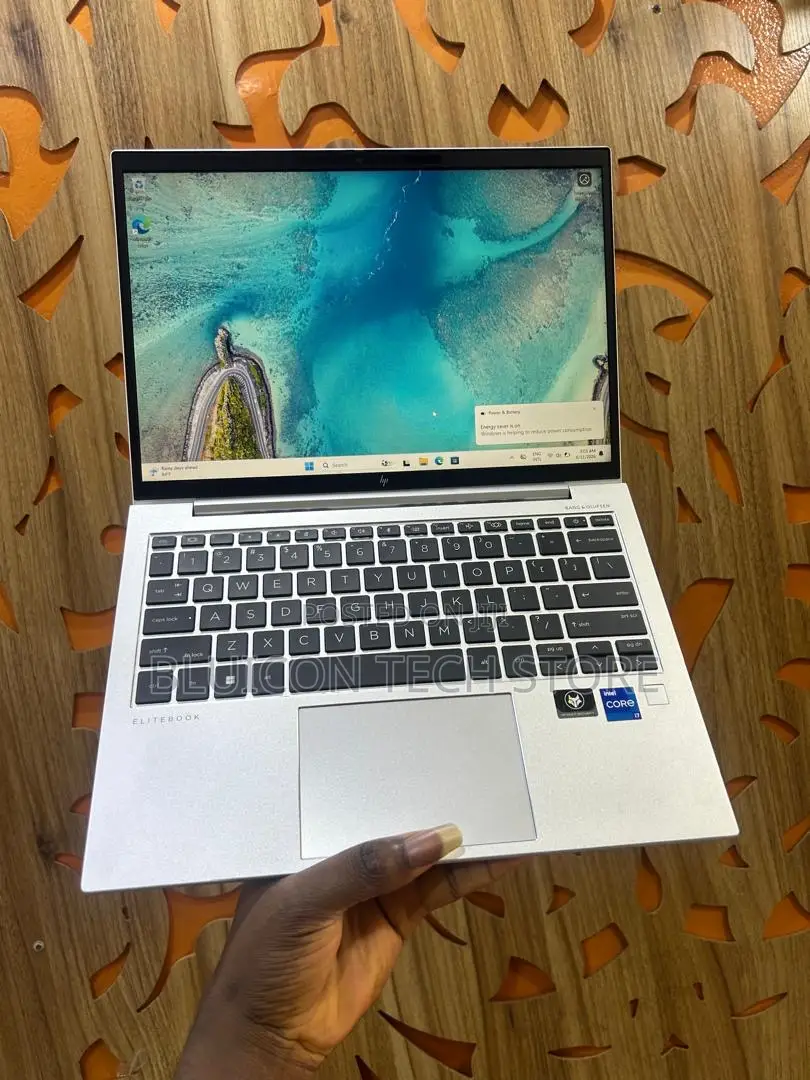 Laptop HP EliteBook 830 G9 16GB Intel Core i7 SSD 512GB