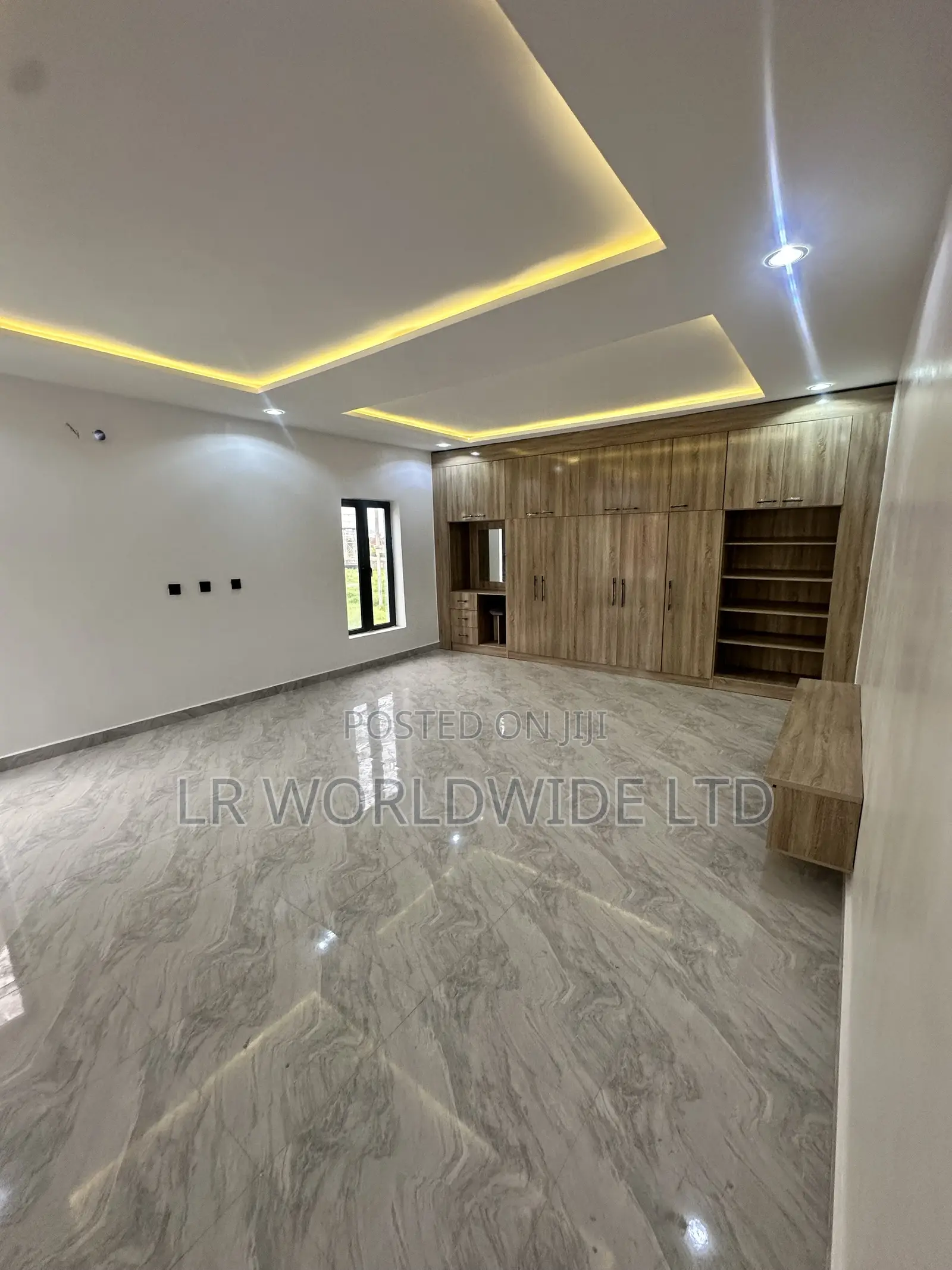 5bdrm Duplex in Lokogoma for sale