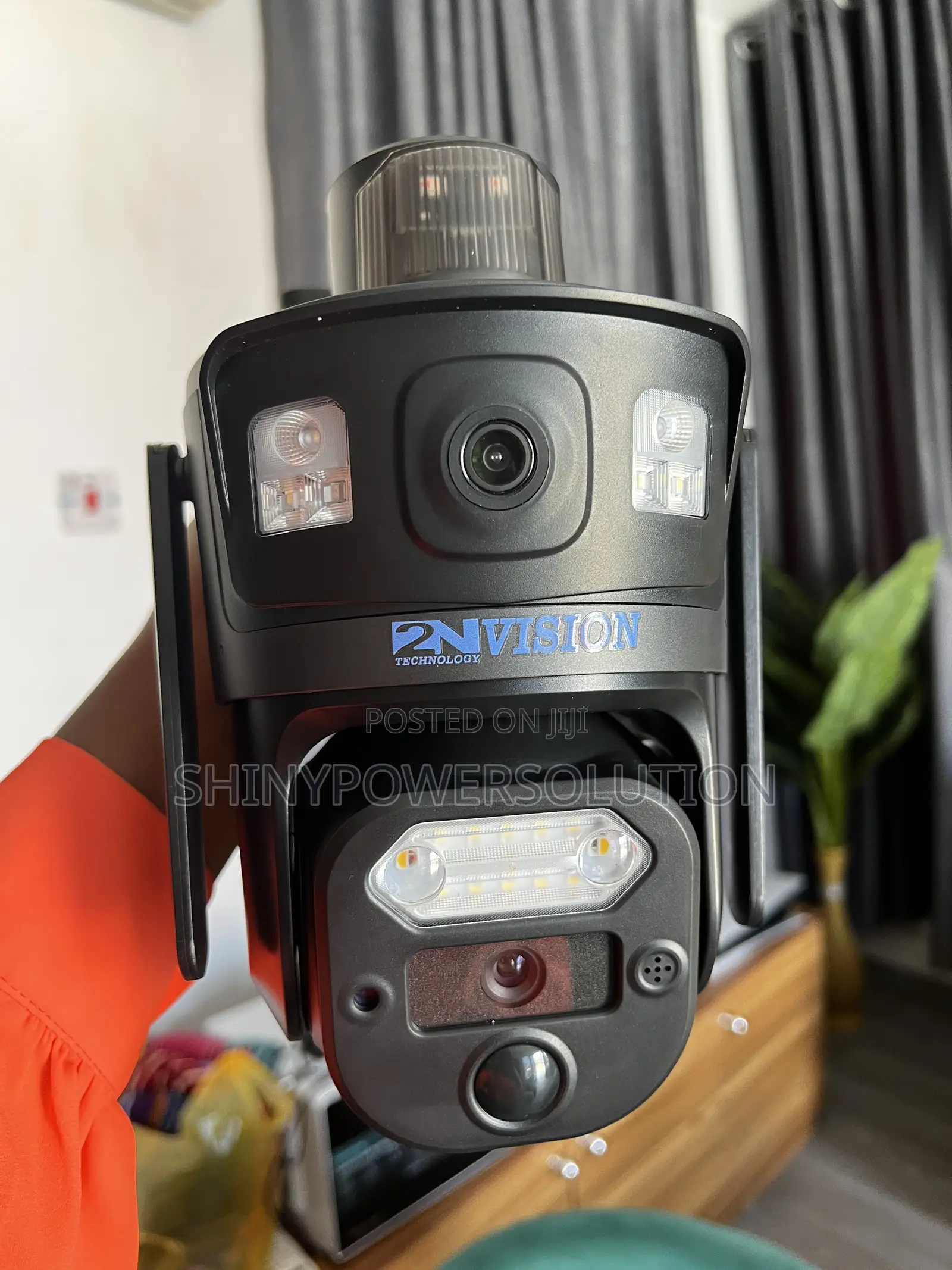 Ubox Solar PTZ CCTV Duel Lenses