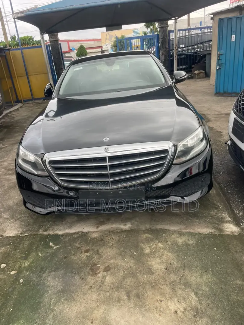 Mercedes-Benz E200 2017 Black