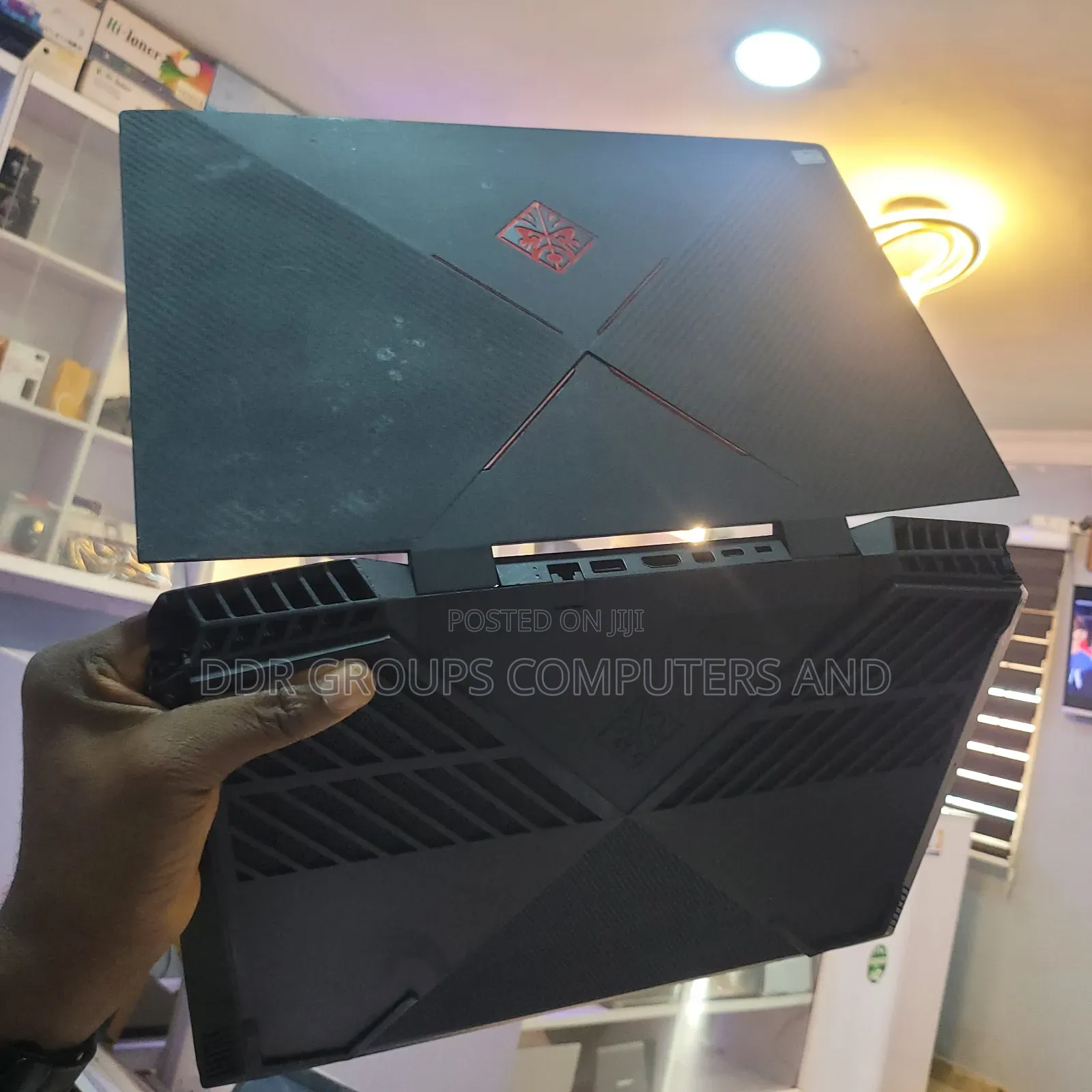 Laptop HP Omen 15-dh002nr 8GB Intel Core i7 SSD 1T
