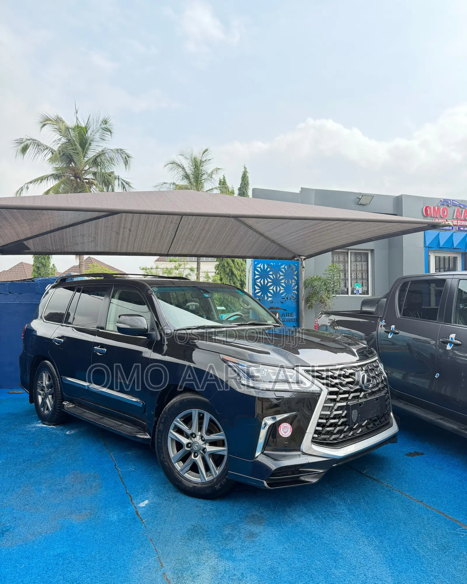 Lexus LX 570 AWD 2013 Black