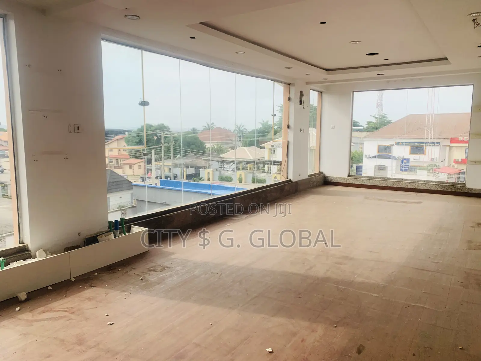 Space in Gwarinpa Giym Office Showroom