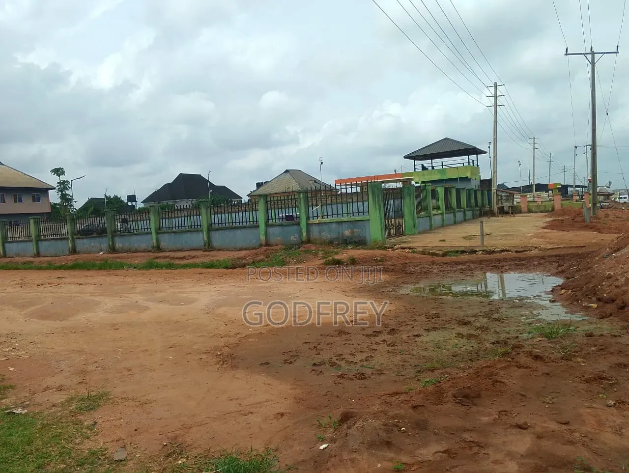2 Plot of Land