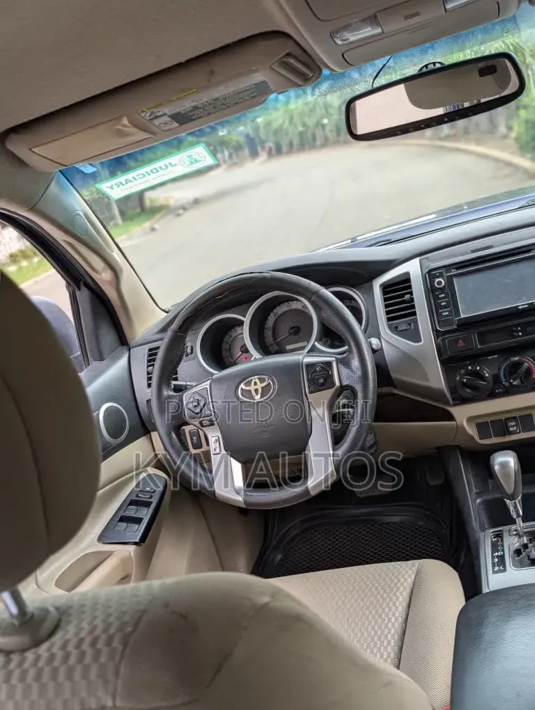 Toyota Tacoma 2014 Blue