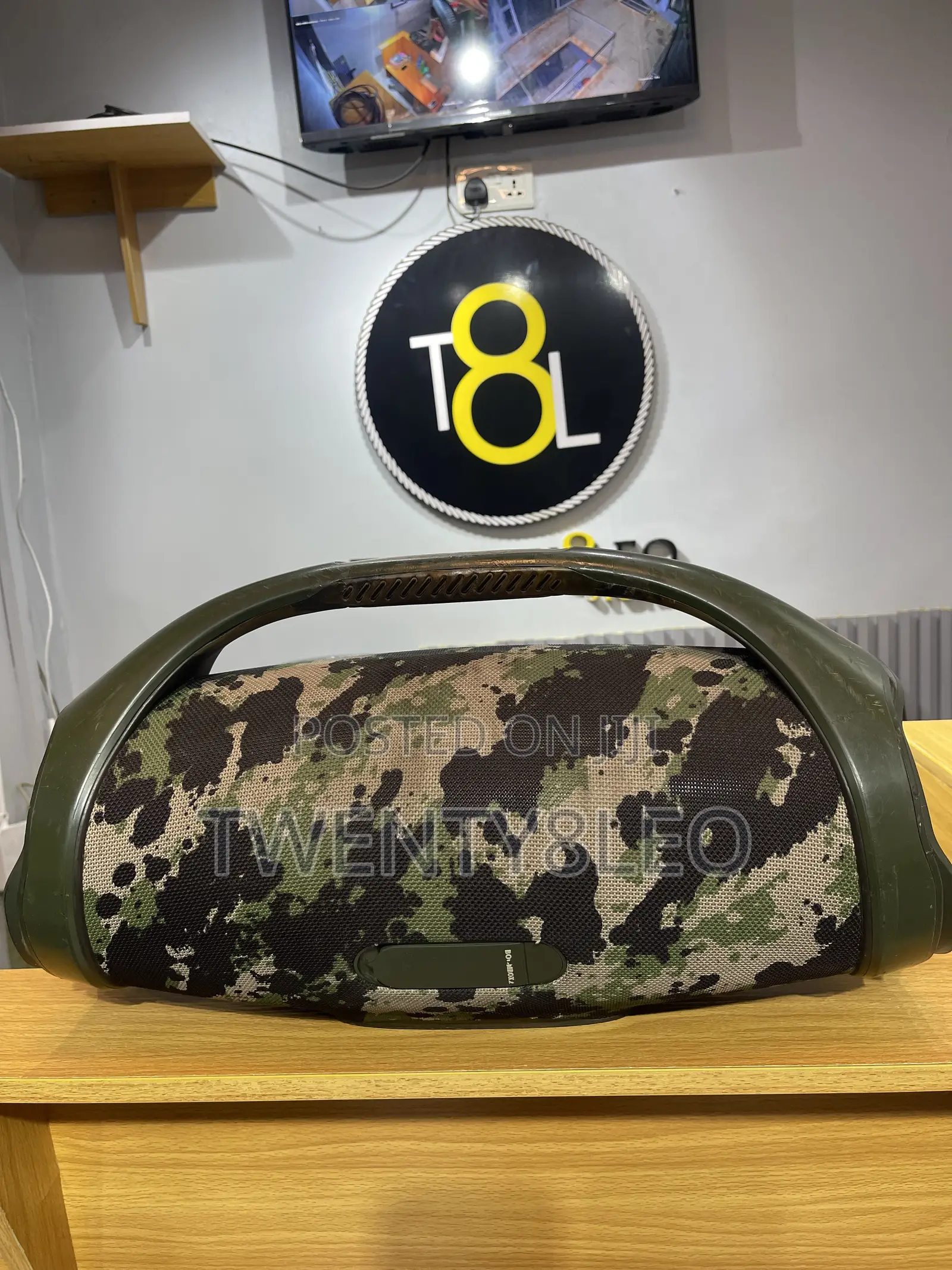 Used JBL Boombox 2