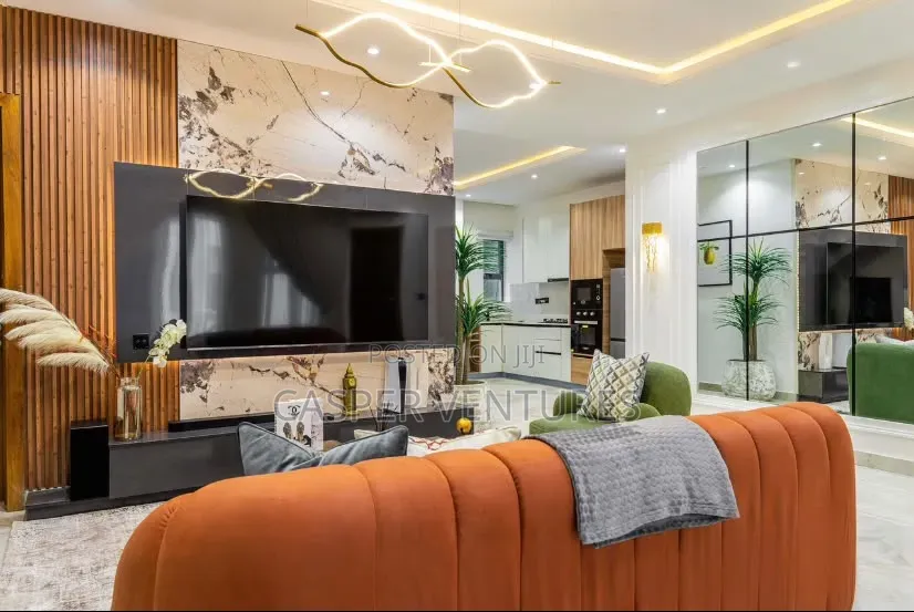 Furnished 2bdrm Block of Flats in Freedom Way, Lekki Phase 1 for sale