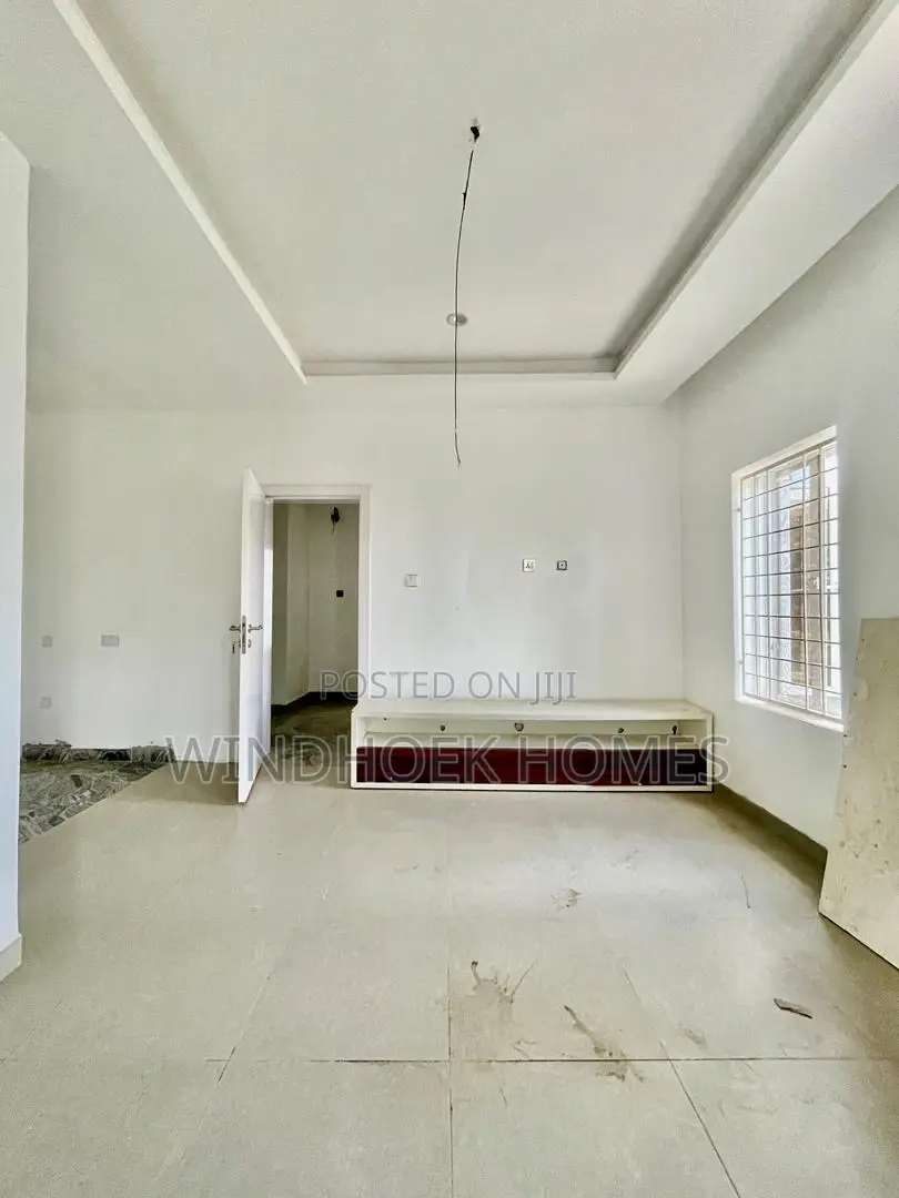 4bdrm Duplex in Jahi for sale