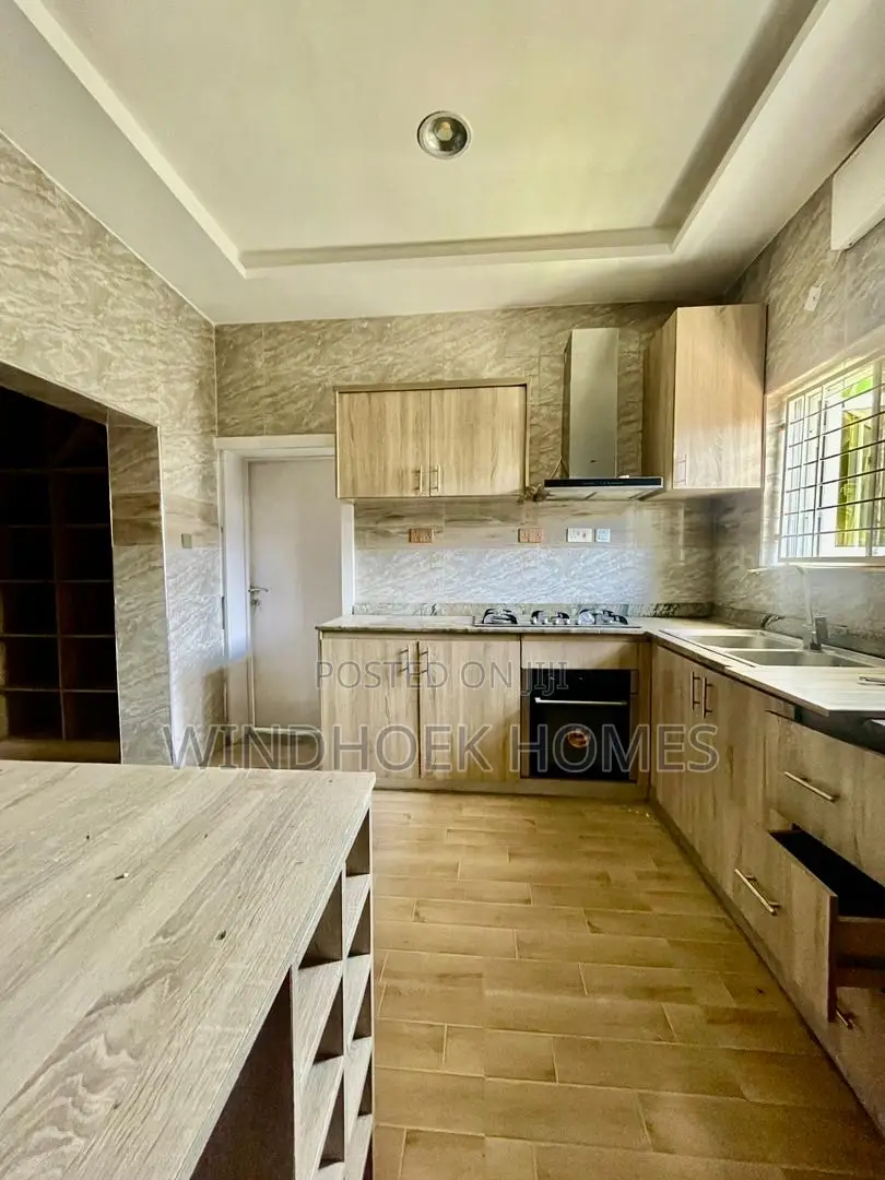 4bdrm Duplex in Jahi for sale