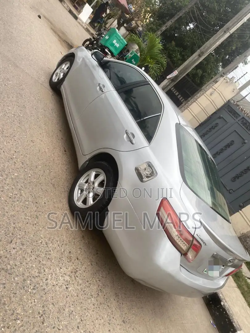 Toyota Camry LE 4dr Sedan (2.4L 4cyl 5A) 2008 Silver