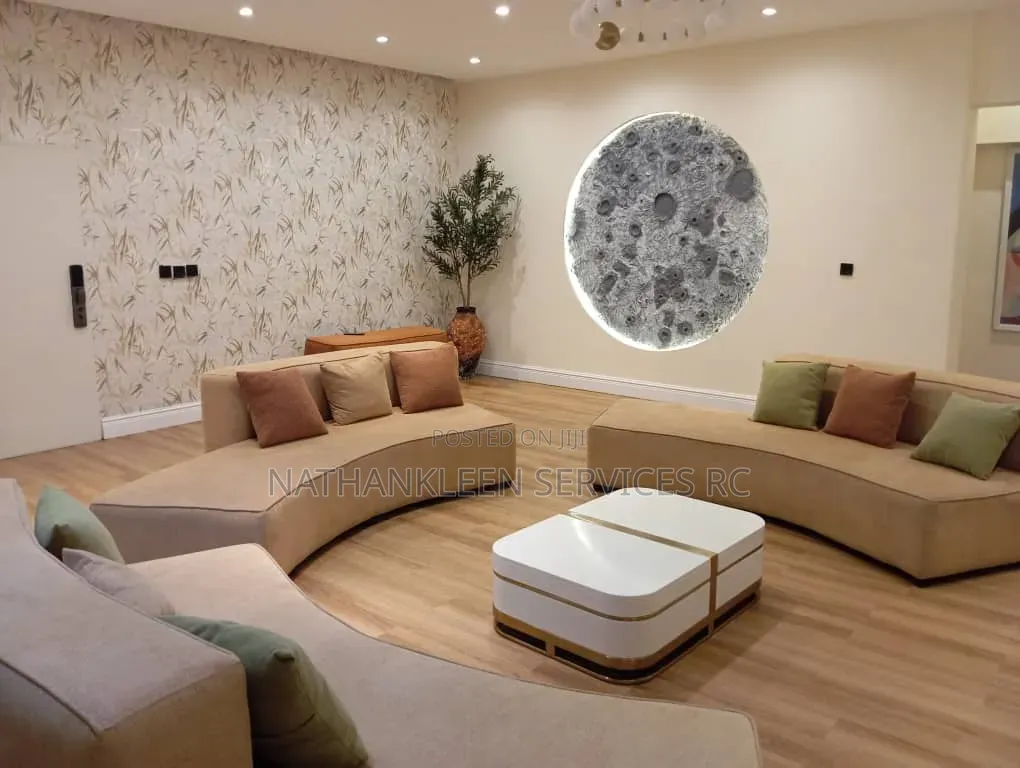 Glam House Two Bedroom Luxury Apartment