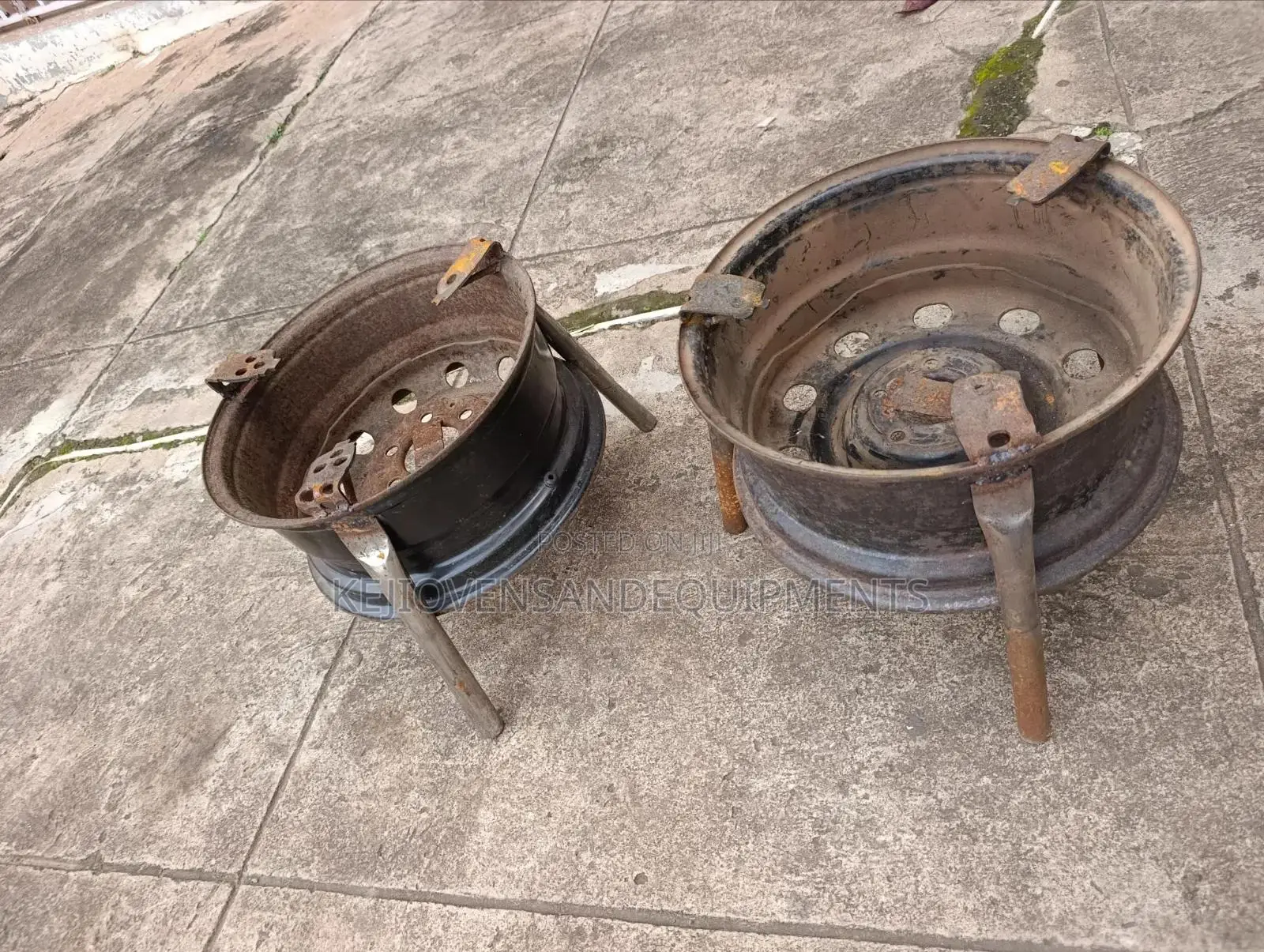 Big Rim Charcoal Stove That Can Carry Big Pot or Small Pot