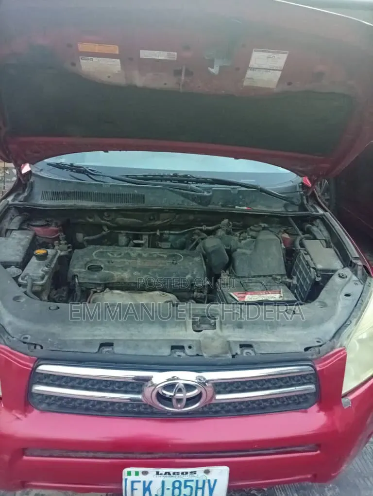 Toyota RAV4 2008 Red
