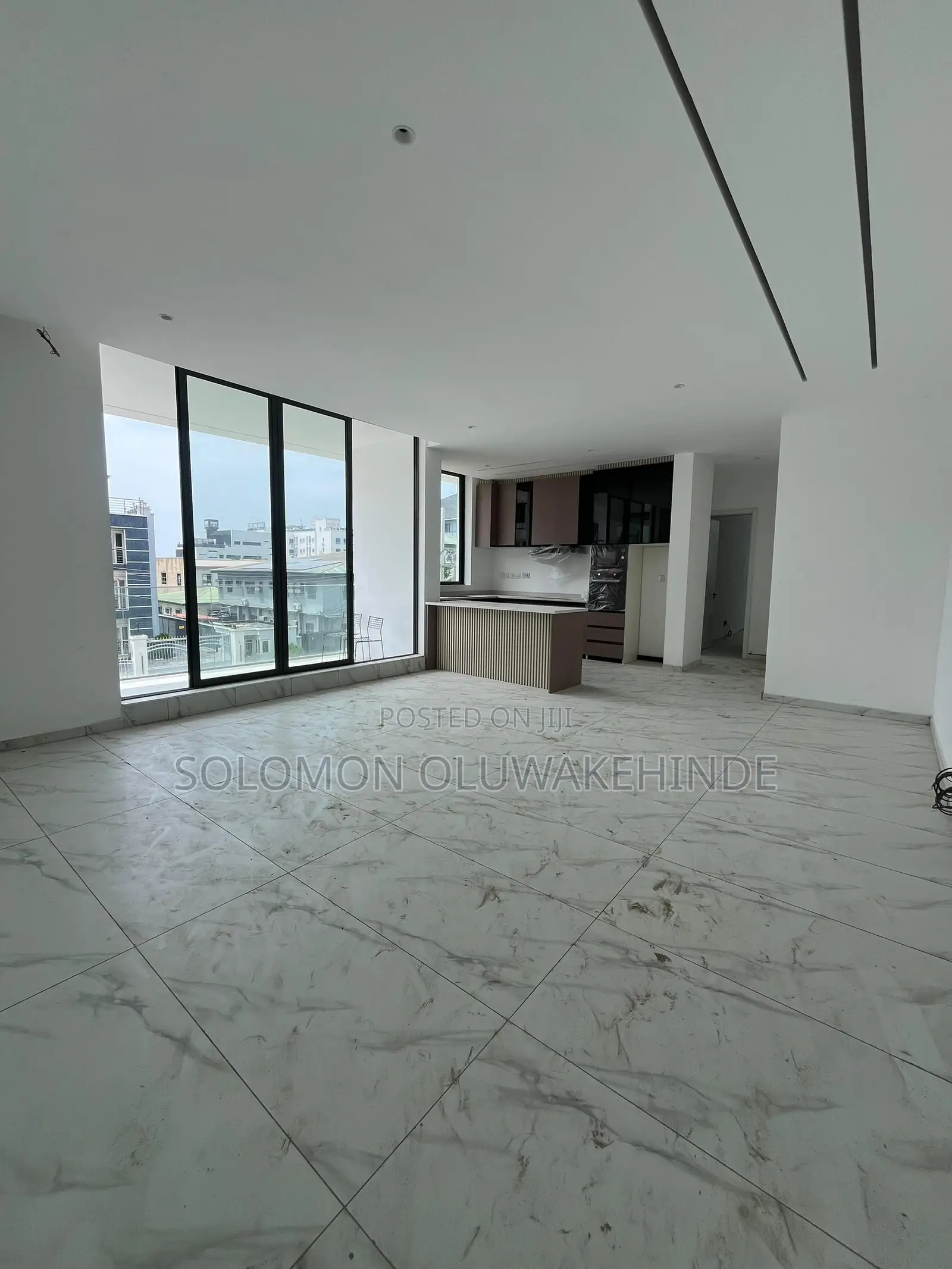 2bdrm Apartment in Lekki Phase 1 for sale