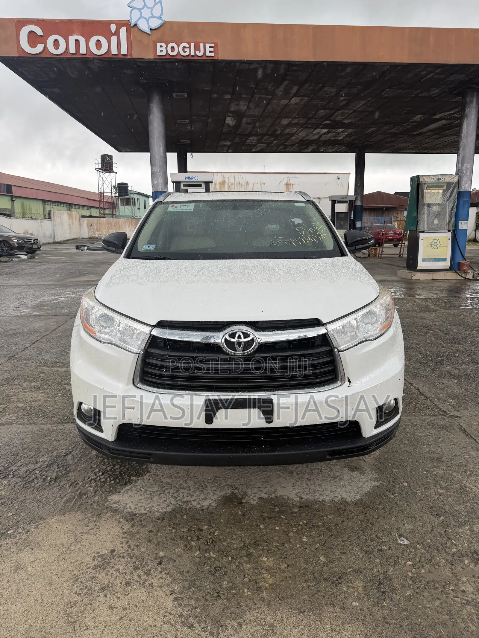 Toyota Highlander XLE 4dr SUV AWD (3.5L 6cyl 6A) 2015 White
