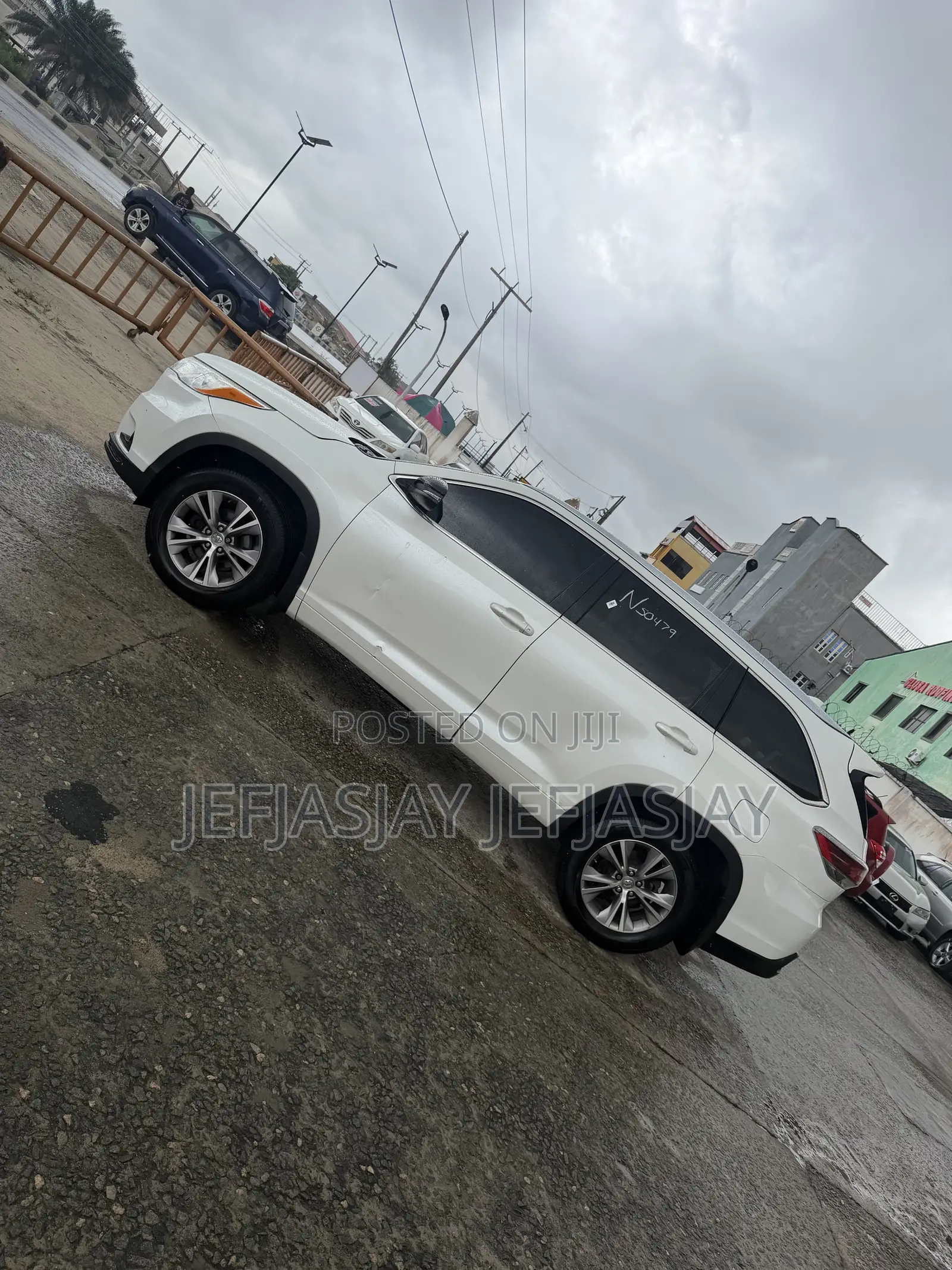 Toyota Highlander XLE 4dr SUV AWD (3.5L 6cyl 6A) 2015 White