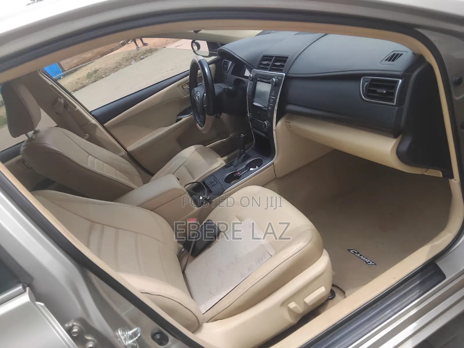 Toyota Camry 2016 Gold