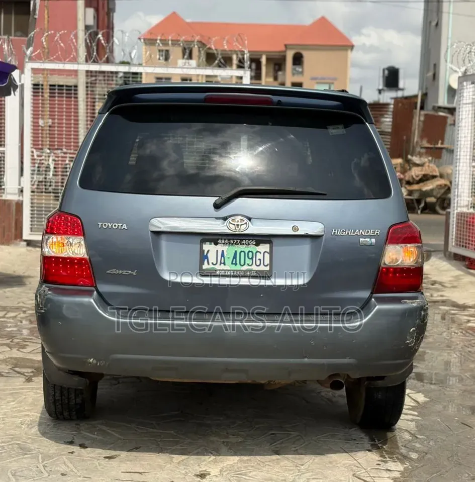 Toyota Highlander 2006 Blue