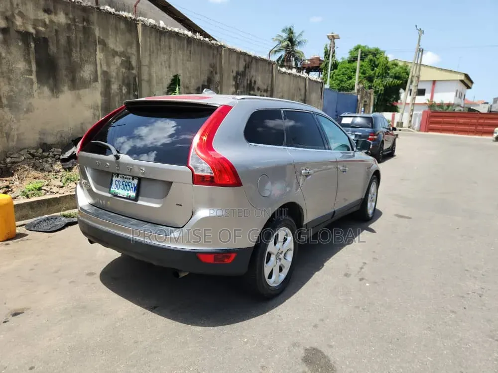 Volvo XC60 3.2 Premier AWD 2012 Gray