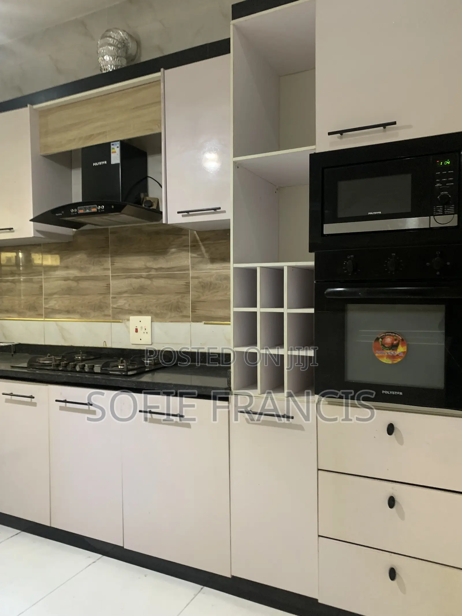 4bdrm Duplex in Vgc for rent