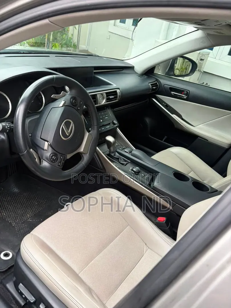 Lexus IS 2015 Gray
