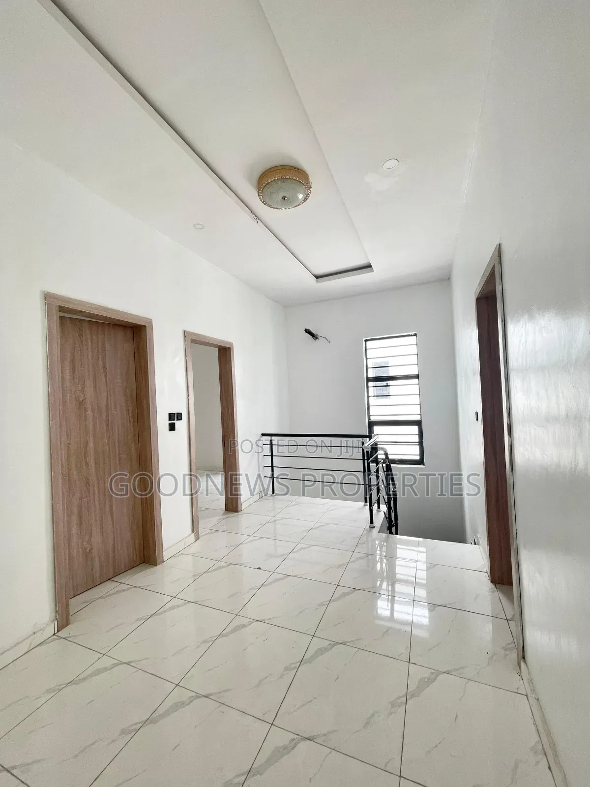 4bdrm Duplex in Ikota for sale