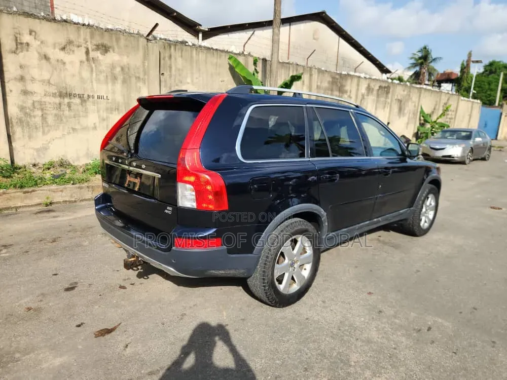 Volvo XC90 3.2 4dr SUV AWD (3.2L 6cyl 6A) 2010 Blue