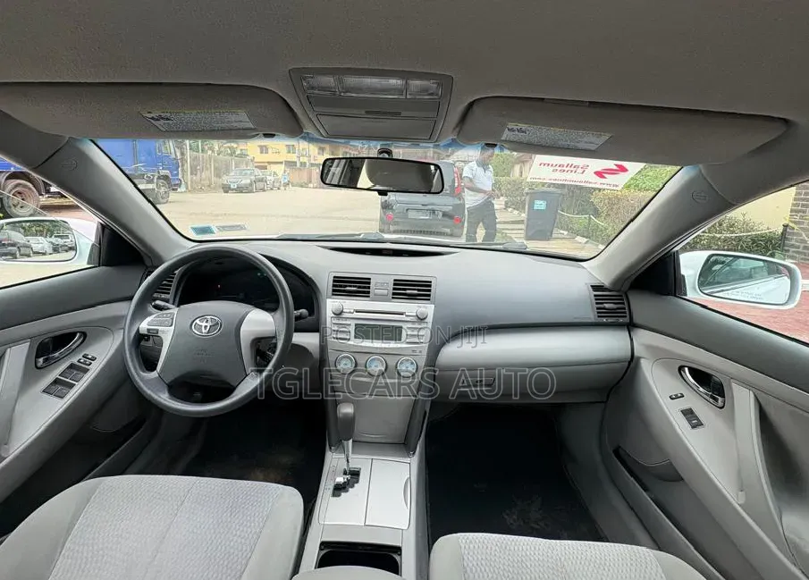 Toyota Camry 2010 White