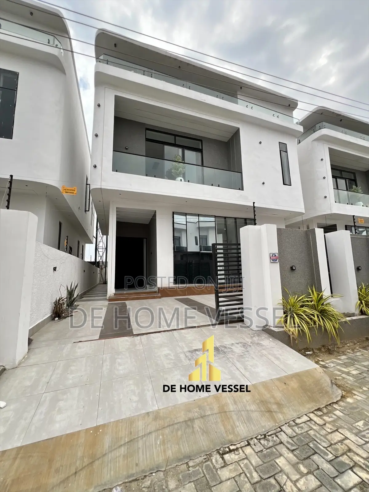 4bdrm Duplex in Ajah for sale
