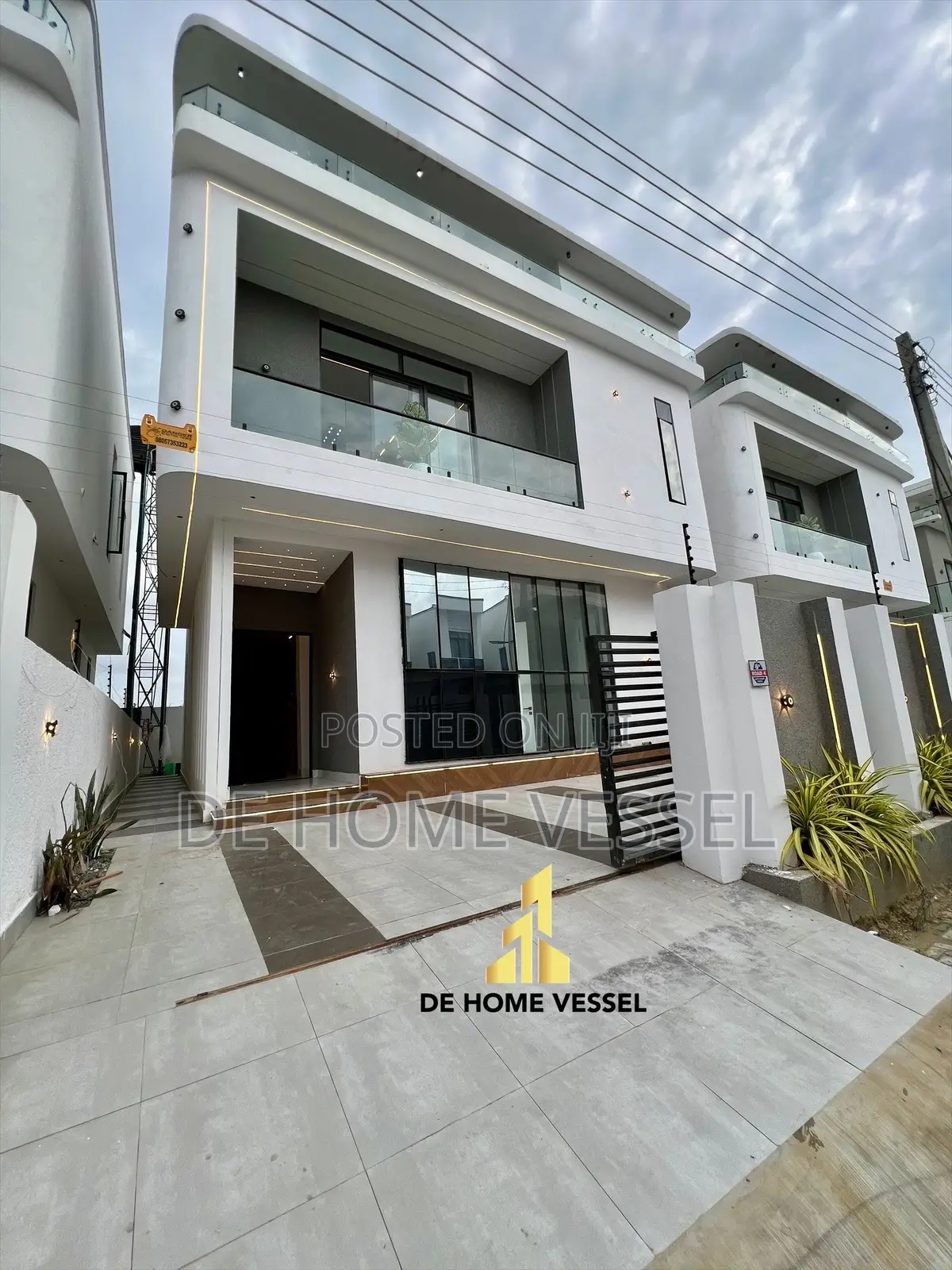 4bdrm Duplex in Ajah for sale