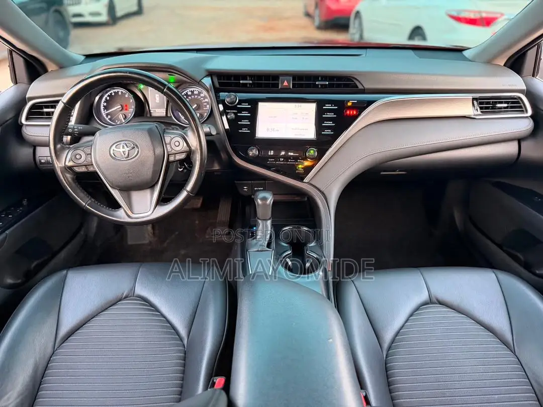 Toyota Camry 2019 Red