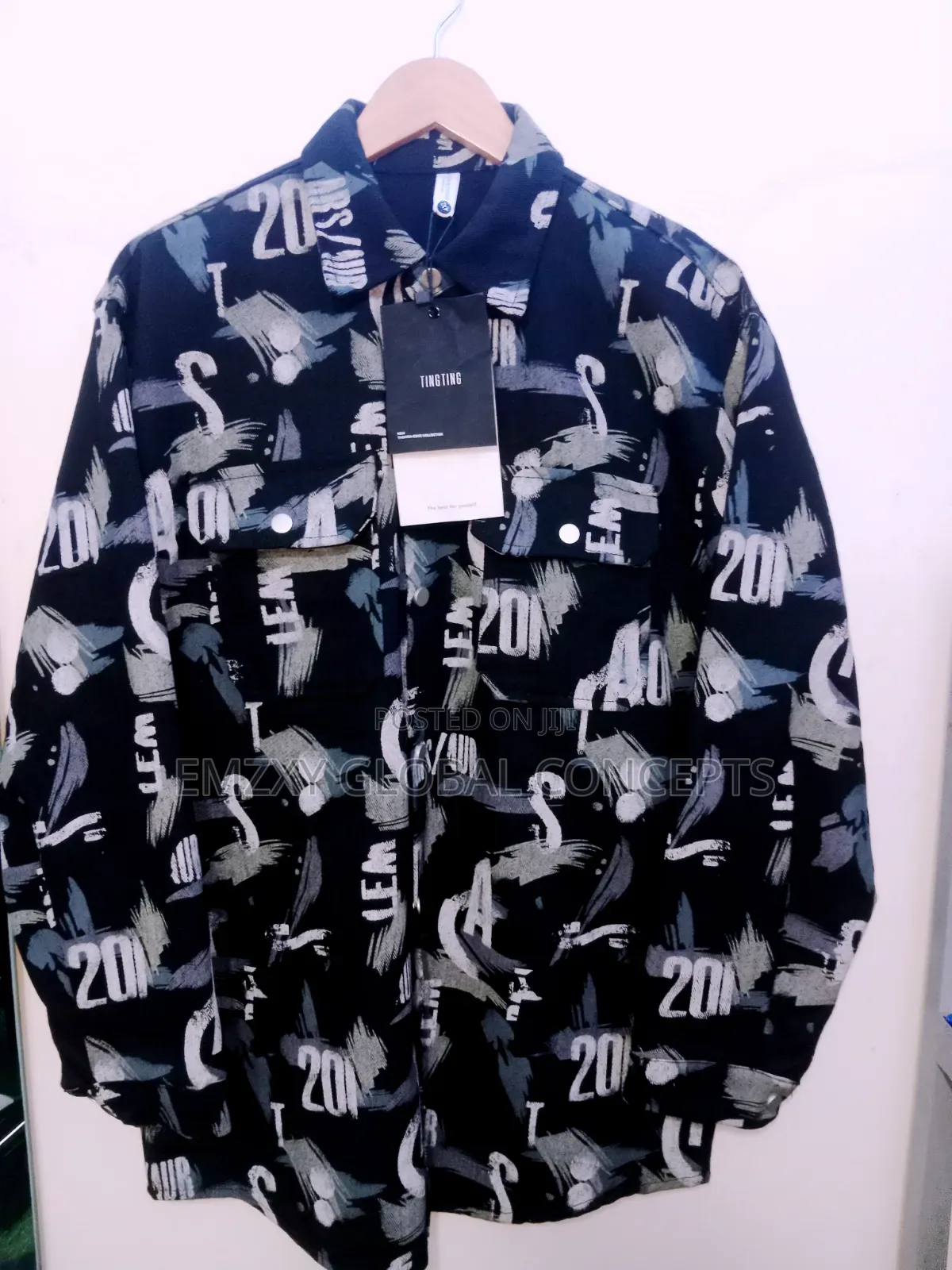Casual Men Printed Denim Shirts.