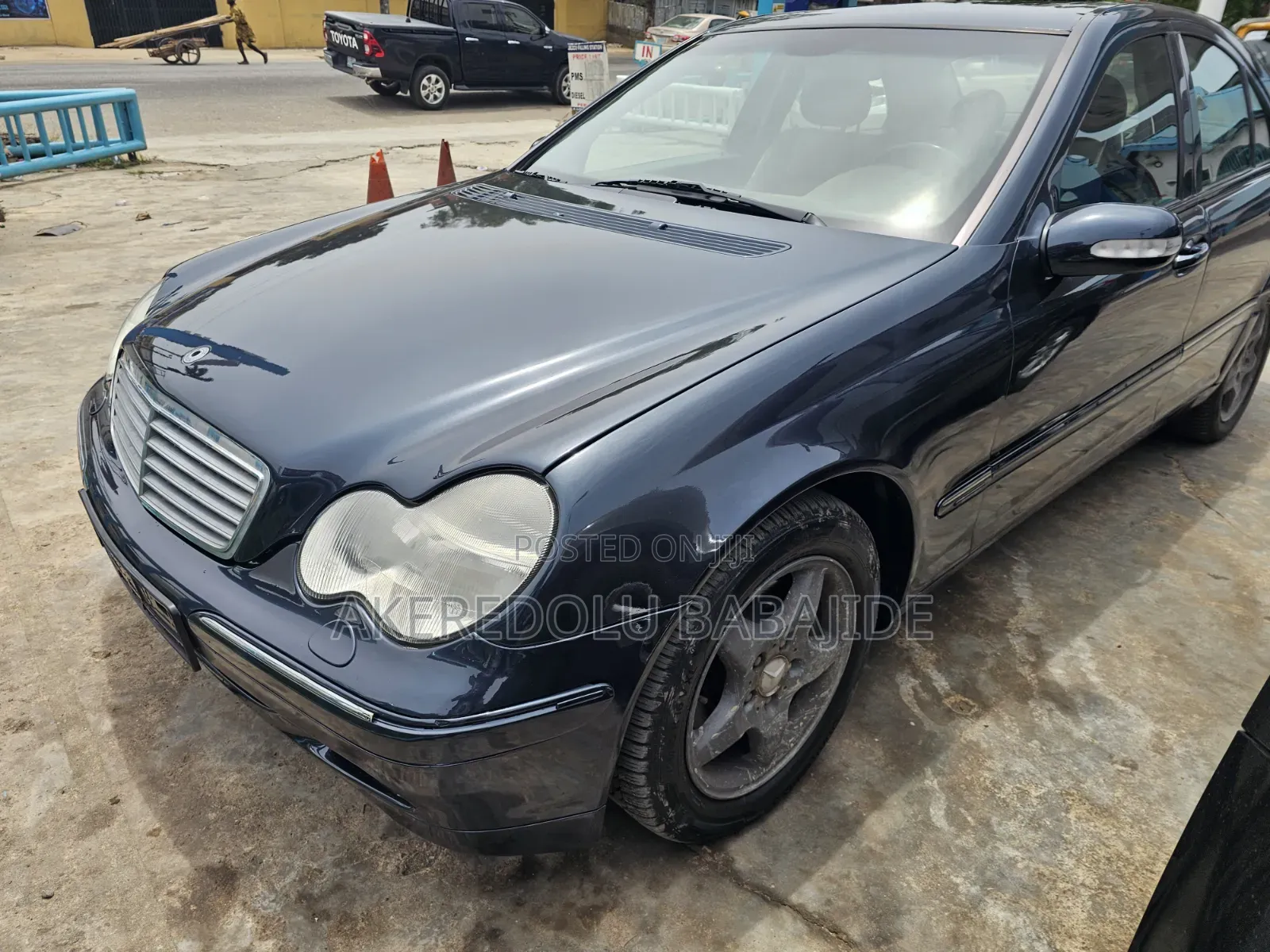 Mercedes-Benz 220E 2006 Blue