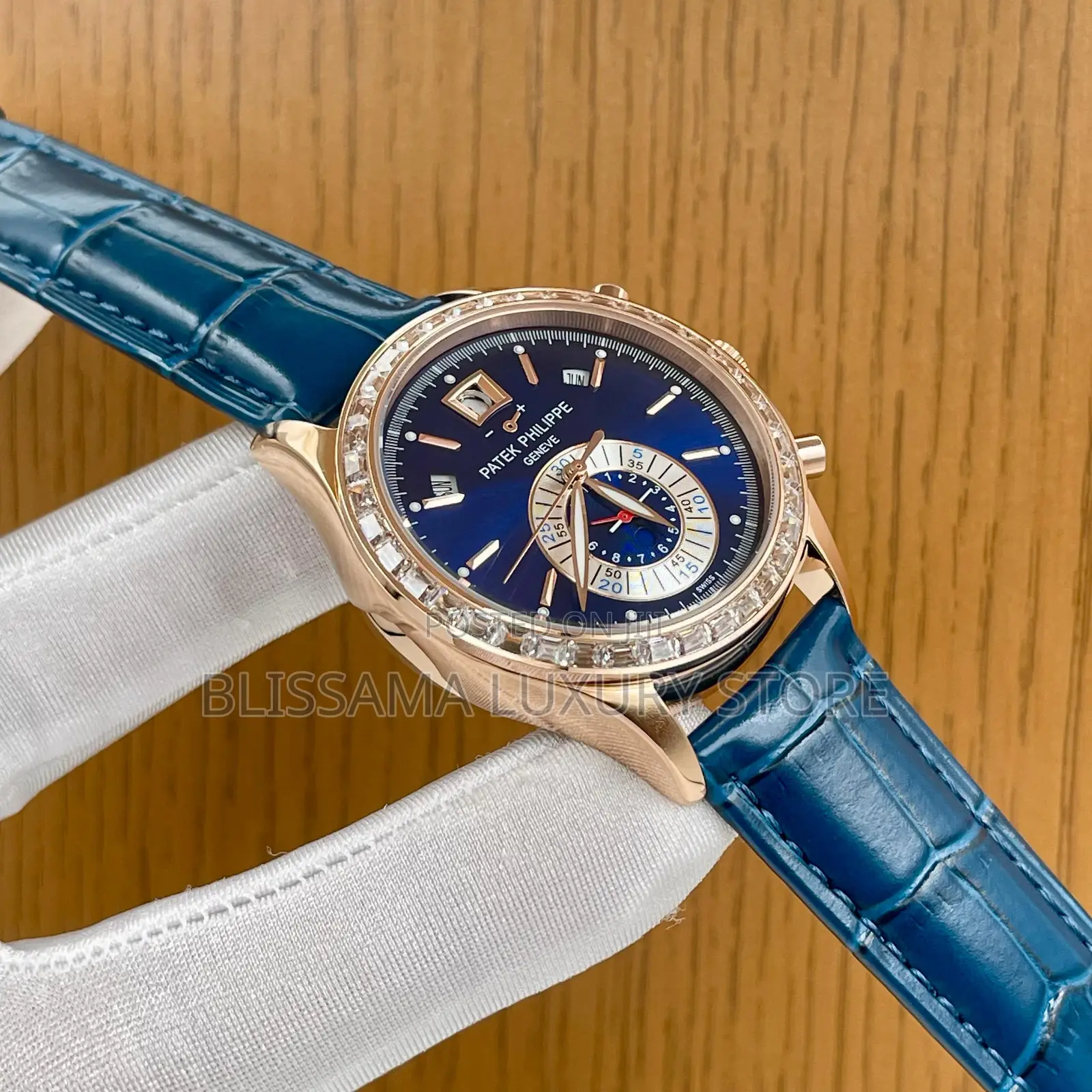 Patek Philippe Men Luxury Stone Head Wristwatch – Stylish, Durable