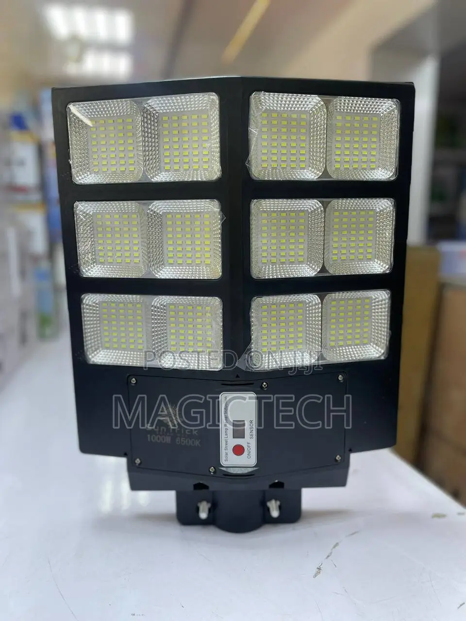 Suntrick 1000w Solar Street Light