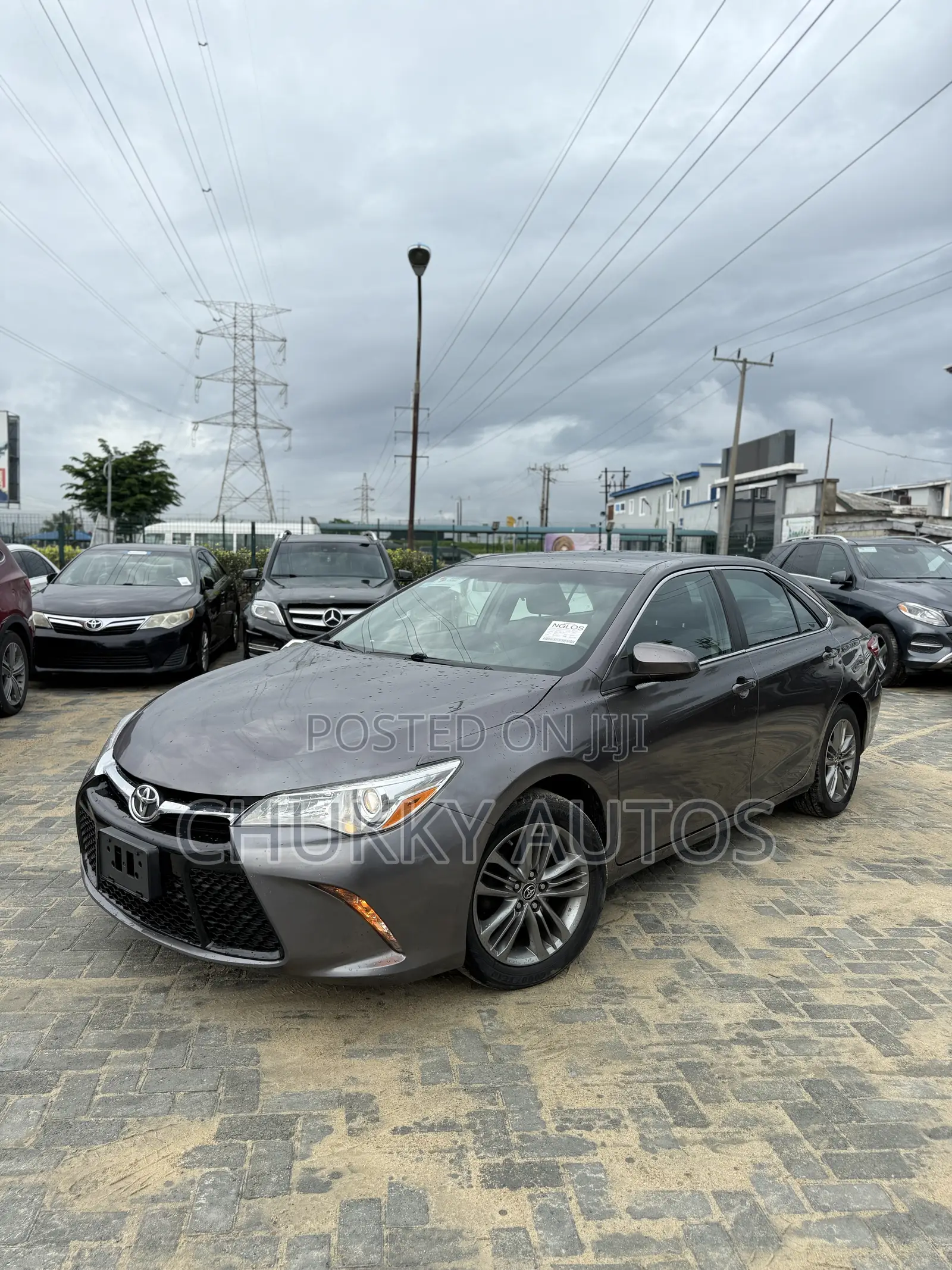 Toyota Camry SE 4dr Sedan (2.5L 4cyl 6A) 2015 Gray