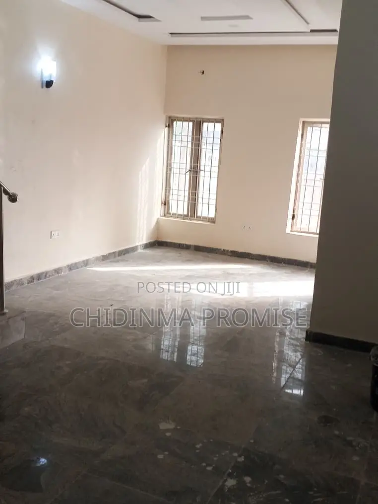 4bdrm Duplex in Garki for rent