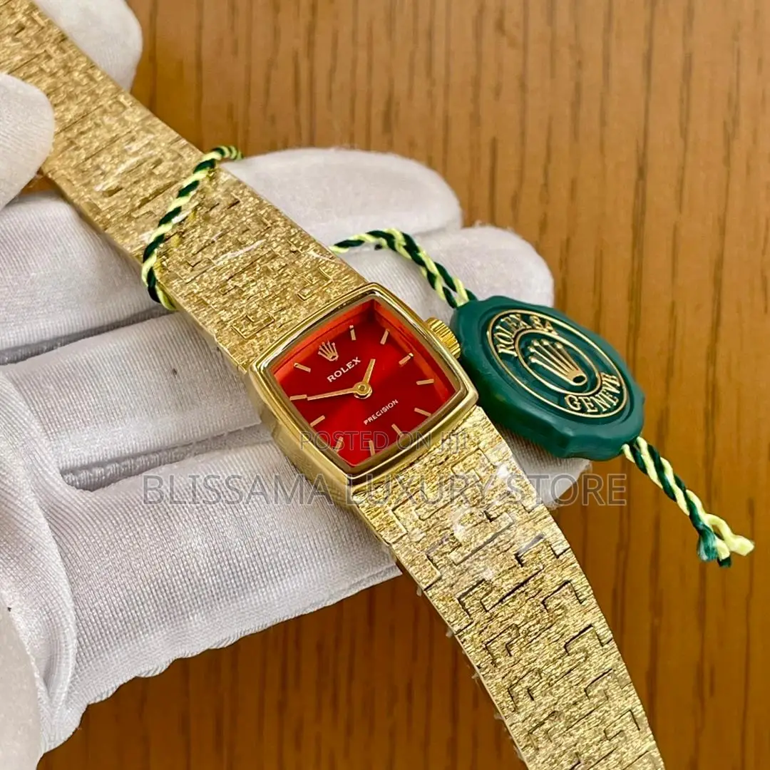 Rolex Luxury Female Chain Strap Wristwatch –Elegant, Stylish Durable