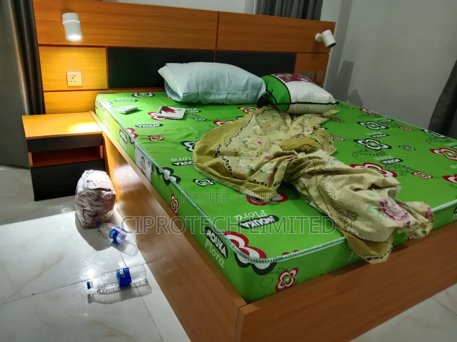 Wooden Bed 6x6