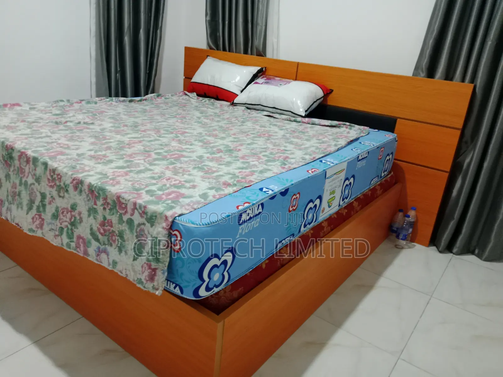Wooden Bed 6x6