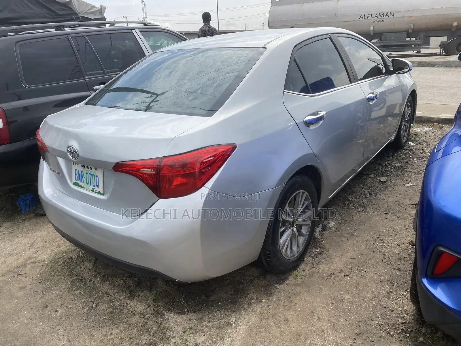 Toyota Corolla LE 4dr Sedan (1.8L 4cyl CVT) 2014 Silver